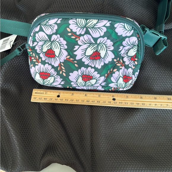 Vera Bradley Outlet Lotus Sea Moss Belt Bag - Picture 7 of 9